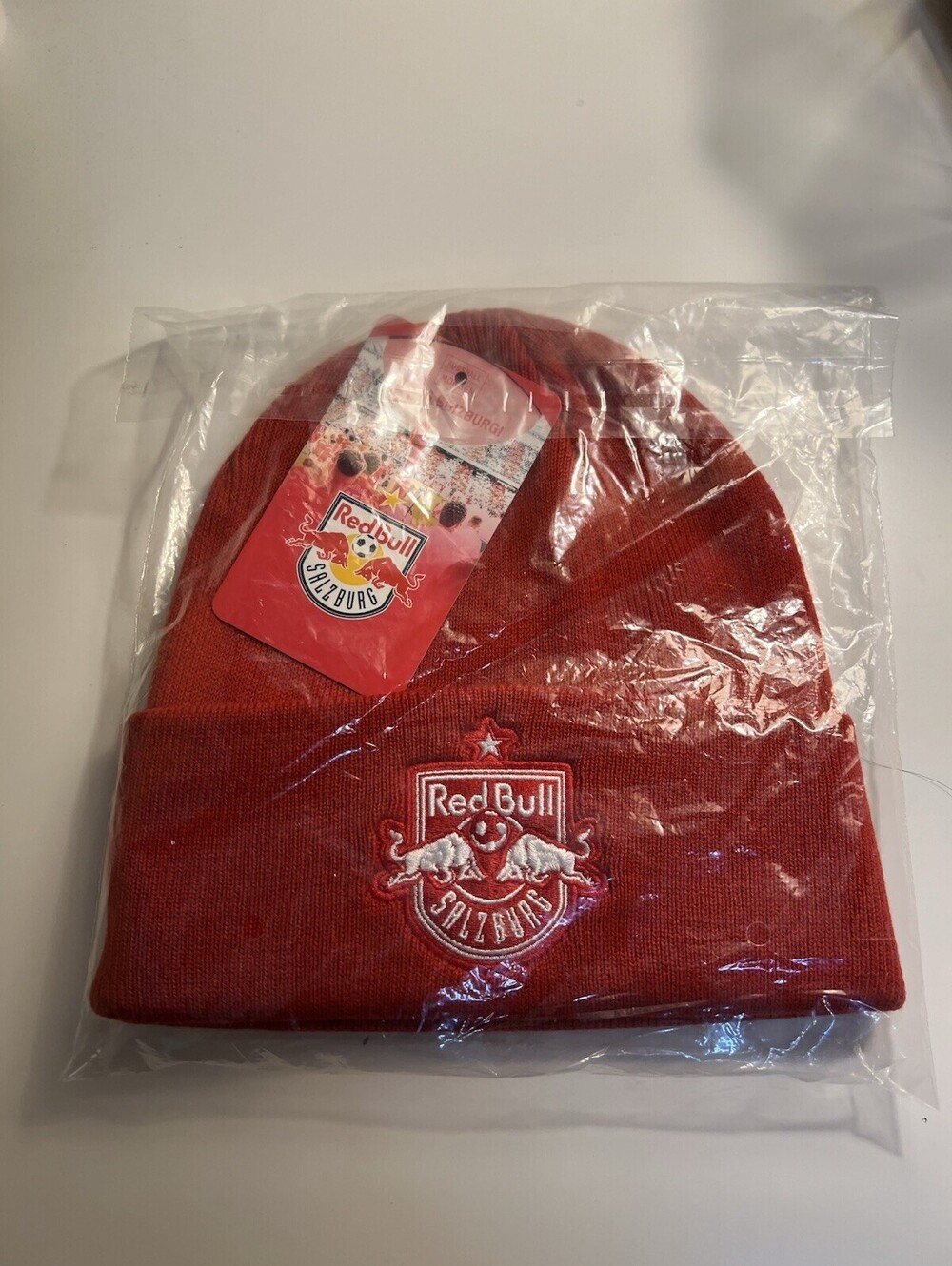 Red Bull Salzburg Beanie FC RB  Embroidered Logo BNWT Red New